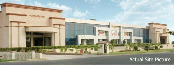 SNG Plaza